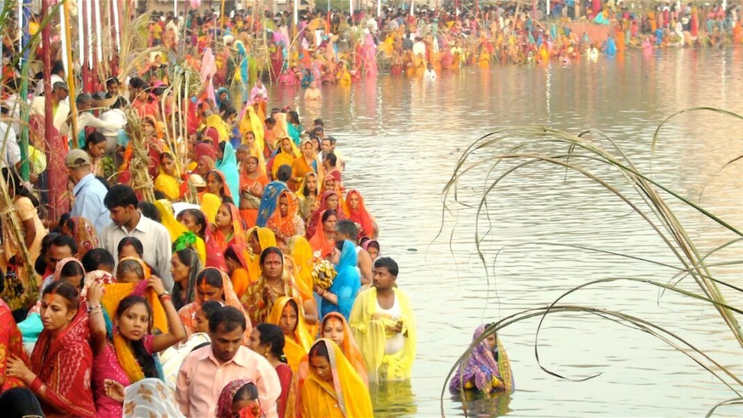 Devotees offering arghya during Chhath Puja