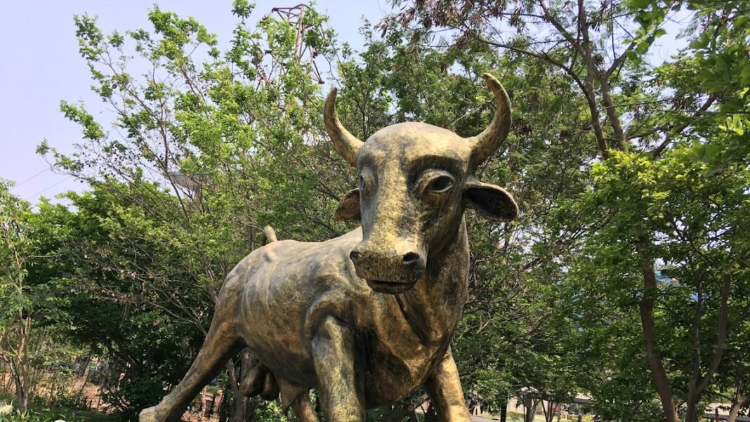 Sensex jumps 879 points, Nifty ends above 22,500 as TCS and ITC power Friday’s rally